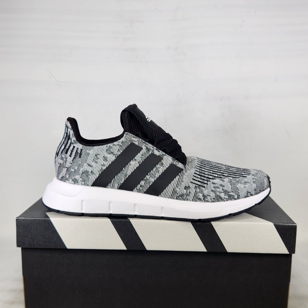 Adidas Swift Run 1.0 Sneakers Mens Size 9 Black White Grey Knit Running Shoes